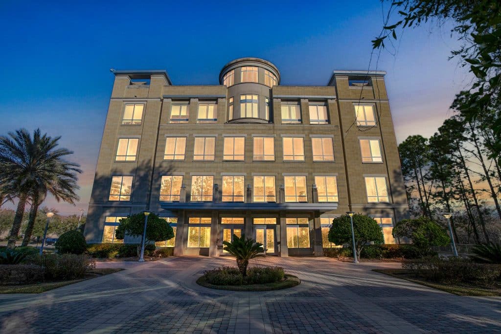 Gate Pkwy N Jacksonville FL USA Exterior Dusk