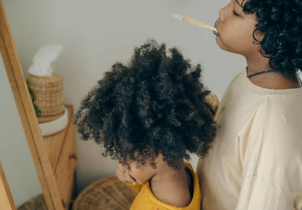Children brushing their teeth